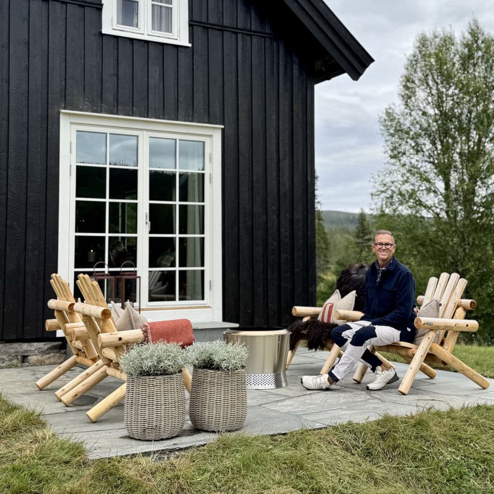 Ferdig! Halvor har pyntet uteplassen.